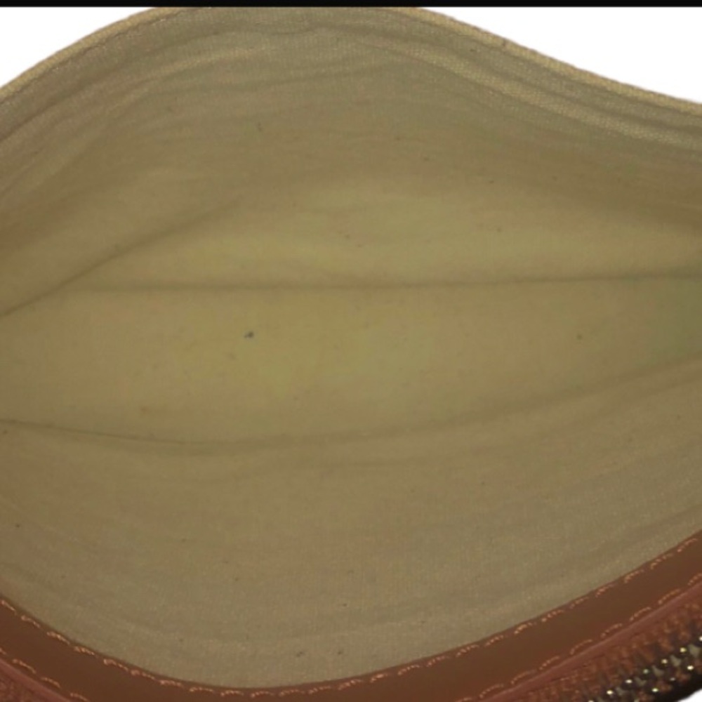 BAGGU Terracotta Compact Purse EUC Never Worn - Picture 9 of 13